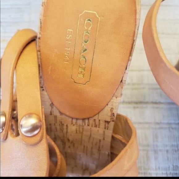 authentic coach heels - Picture 3 of 5